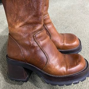 Steve Madden Y2K Hott Leather boots